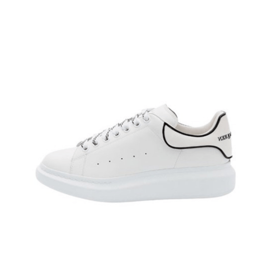M€QUEEN White Black Trim