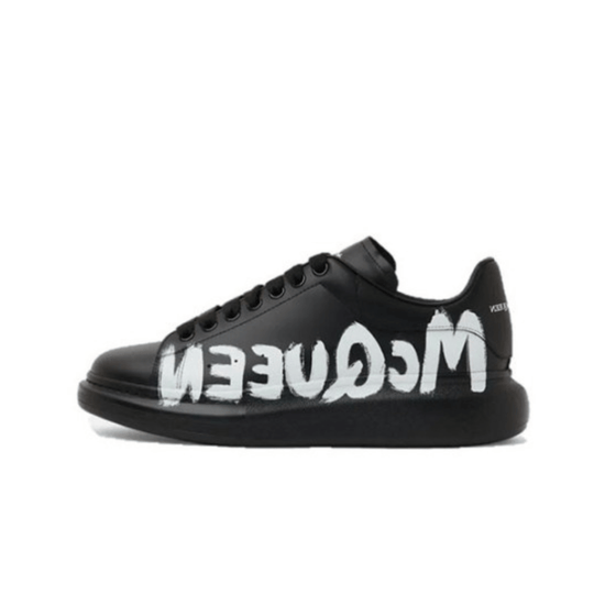 M€QUEEN Black Letters