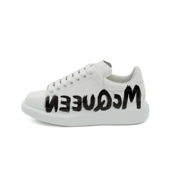 M€QUEEN White Letters